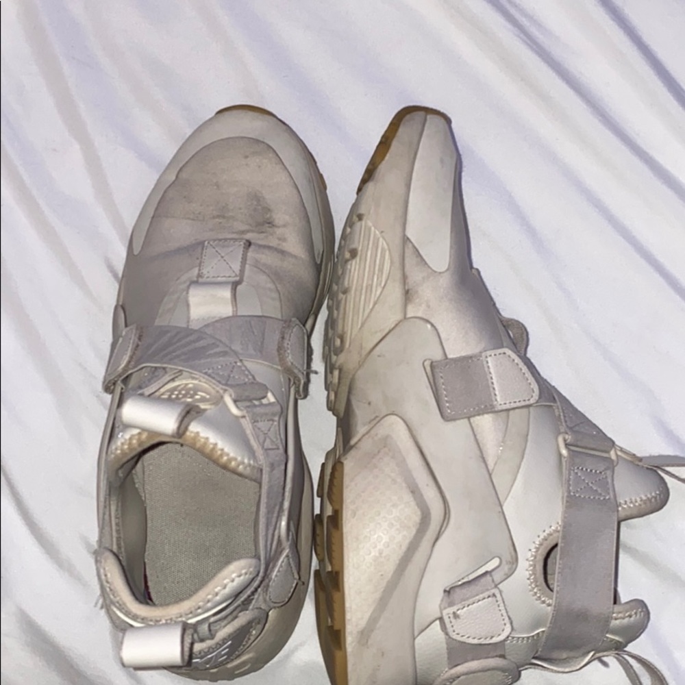 Used Nike Huraraches